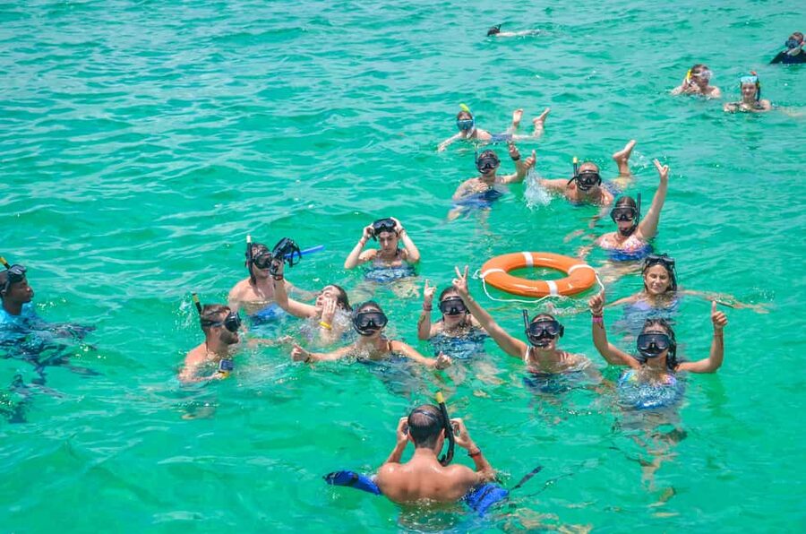 Punta Cana: Catamaran Family Tour - Boarding and Hotel Pickup: Getting to the Catamaran Smoothly