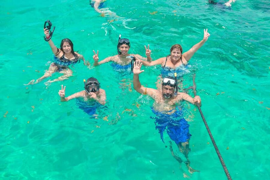 Punta Cana: Catamaran Family Tour - 3 Hours on the Bávaro Coast: The Family-Friendly Timing