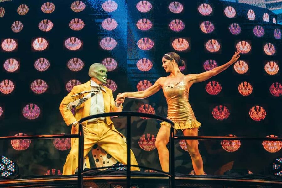 Punta Cana: CocoBongo Entry with Entertainment and Open Bar - The Food Break: One Snack and a Realistic Expectation