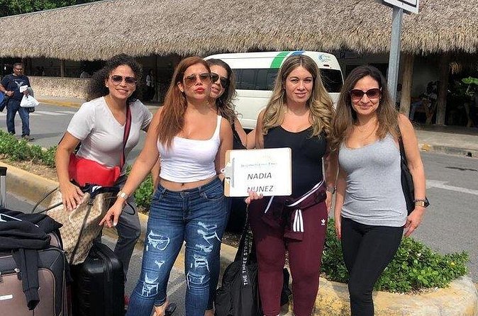 Punta Cana: Exclusive Luxury Transfer Airport to Your Hotel - Price and value: $20 per person for a short, reliable ride