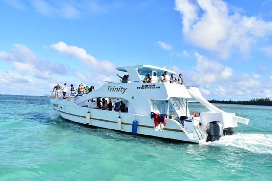 Punta Cana: Hip Hop Party Cruise w/Open Bar (Adults Only) - Snorkeling at Bávaro Beach: Short Session, Clear Goal