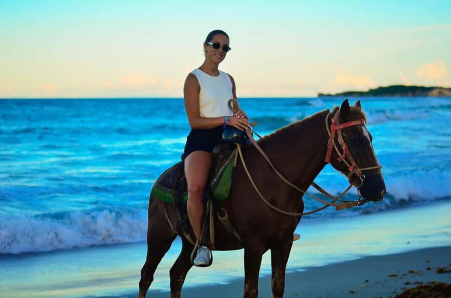 Punta Cana: Horseback Riding Tour with Sunset at Macao Beach - The Optional Photo Reality: How to Get Images Without Getting Upsold