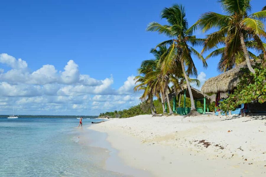 Punta Cana: Isla Catalina Snorkeling Tour with Lunch - Isla Catalina beach time: white sand + your pace, your rules