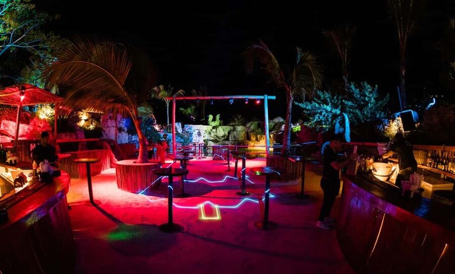 Punta Cana: Maroca Club Open Bar (Entry, Drinks & Transfers) - Best Use of Your 3-Hour Block: Make It Feel Longer