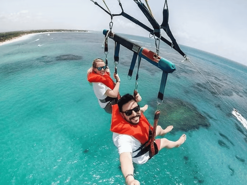 Punta Cana: Parasaling Adventure on the beach - Safety and Gear: What to Look For Before Lift-Off