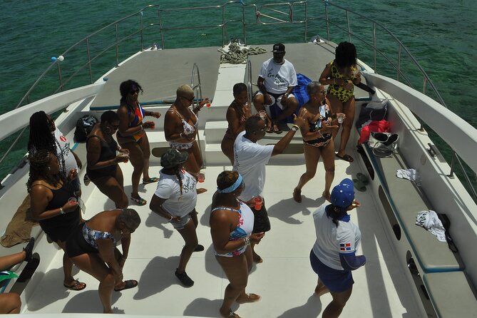 Punta Cana Party Boat Snorkeling with Music DJ and Open Bar - Pickup, Boarding, and Timing: The Part That Can Make or Break It