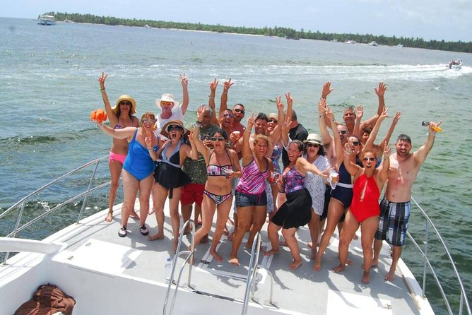 Punta Cana Private Booze Cruise with Open Bar (10+ People) - Price and group size rules: does $800 per group feel worth it?