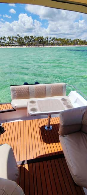 Punta Cana : Private yacht Snorkeling, Lagoon and Wild Beach - Who This Yacht-and-Snorkel Trip Fits Best