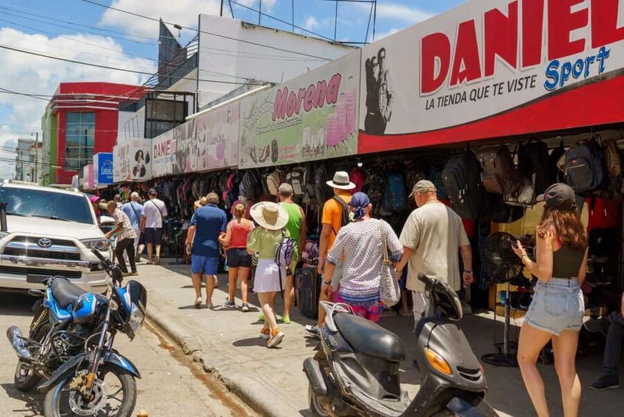 Punta Cana safari experience and historical city tour - Cigar factory and plantations: where souvenirs turn into skills
