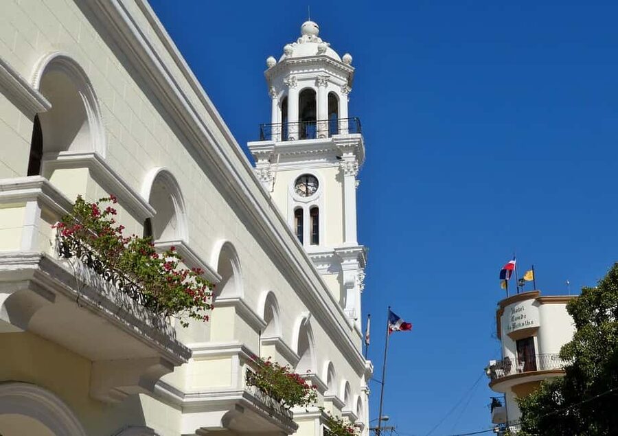 Punta Cana: Santo Domingo Private Day Trip - Guides, audio, and language: how to make the city make sense