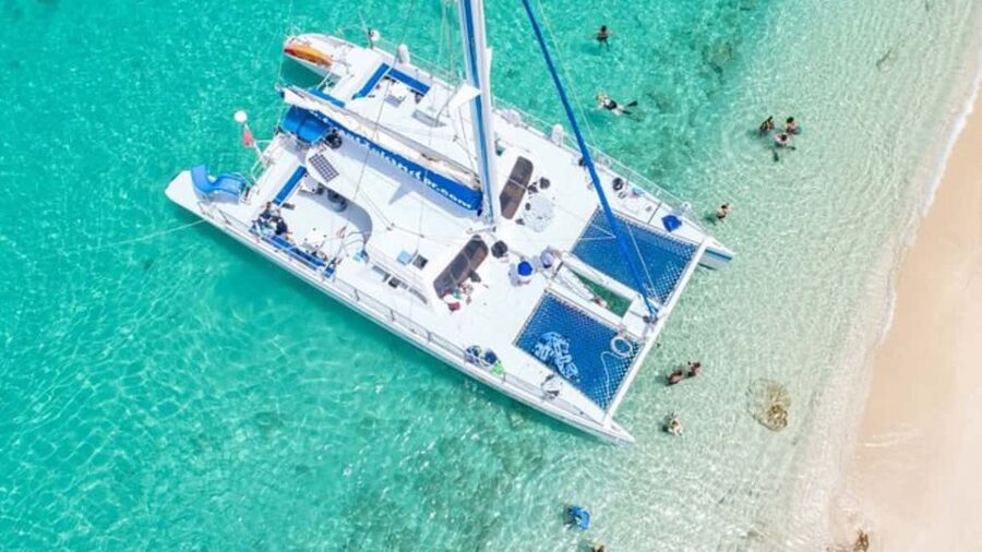 Punta Cana: Saona Island Catamaran Food Drink With Transport - Food and drinks: what the lunch actually gives you