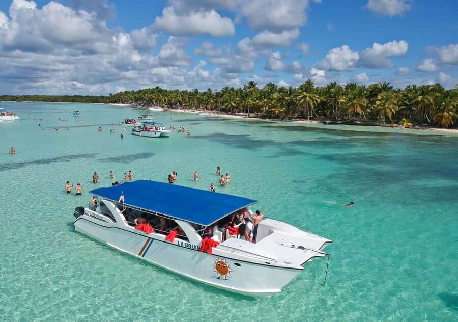 Punta Cana: Saona Island Full-Day All-Inclusive Boat Tour - Natural Pool stop: starfish spotting in shallow, clear water