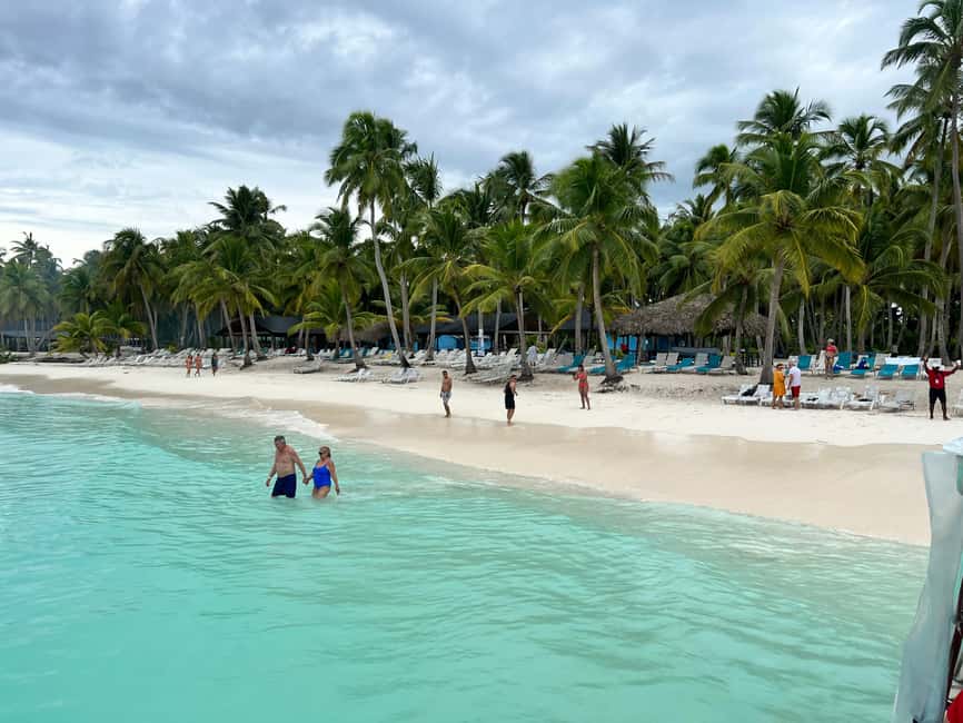 Punta Cana: Saona Island Tour with Lunch and Drinks - Drinks and extras: open bar included, plus optional buys