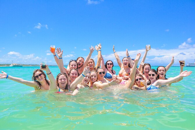 Punta Cana Slide Boat (Medium Group) - Price and logistics: value for up to 25 people, and what happens if you go over