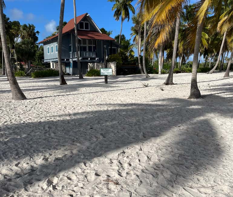 Punta Cana: Three Treasures of Saona - Palmilla, Pueblo & Canto de la playa - Mano Juan Village: Sea Turtle Conservation and Lunch With Families