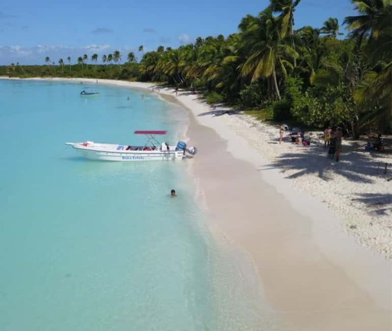 Punta Cana: Three Treasures of Saona - Palmilla, Pueblo & Canto de la playa - Getting There: Punta Cana or Bayahíbe Pickup, Then Speedboat