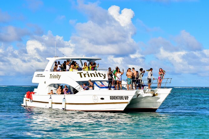 Punta Cana Ultimate Hip Hop Party Boat with Open Bar <em>Only Adults – Quick takeaways before you book’ /></p>
<ul>
<li><strong>Adult-only party energy:</strong> Hip hop, R&B, Dancehall, and Afro Beats kept loud and social.</li>
<li><strong>Open bar + snacks + fruit:</strong> You get drinks plus light bites built into the experience.</li>
<li><strong>Water time has variety:</strong> Swim and snorkel, then a separate sandbar stop for dancing in shallow water.</li>
<li><strong>Photo-friendly moments:</strong> The trip includes a cruise past Dolphins Island and dedicated photo time on board.</li>
<li><strong>Helpful crew names worth knowing:</strong> Wendy (photography), Livens (guide energy), and Woovens (attentive host) come up often.</li>
<li><strong>Max group size 120:</strong> Big enough for a party, small enough that it shouldn’t feel like a floating airport.</li>
</ul>
<h2 id="why-a-hip-hop-party-boat-makes-sense-in-punta-cana">Why a hip-hop party boat makes sense in Punta Cana</h2>
<p><img width="669" height="446" decoding="async" src=