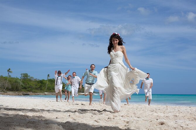 Punta Cana wedding photographer, Wedding ceremony - Price and logistics: the only part that can surprise you