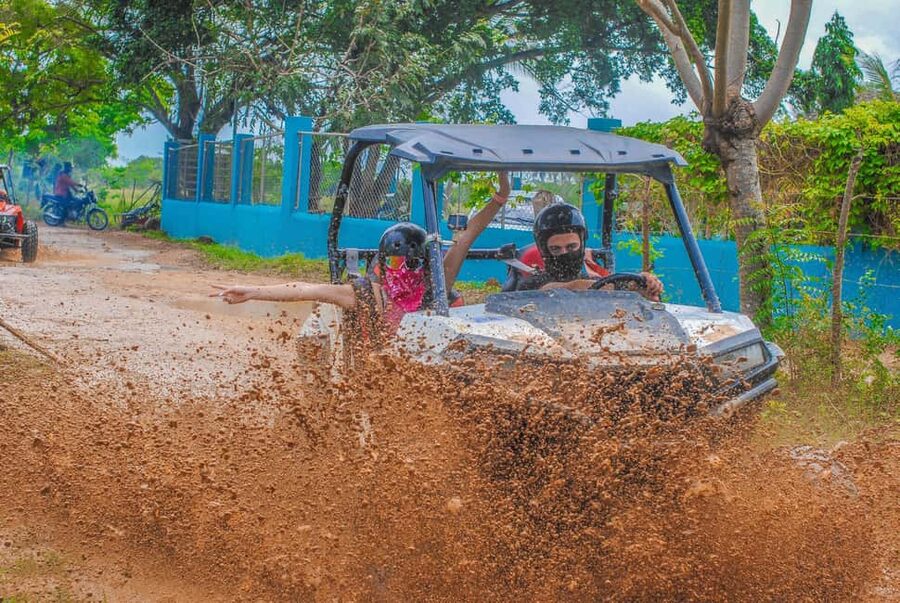 PUNTA CANA WILD BUGGY BREAKS TRACK WITH EXTRAMAS PROTECTION - Key things to know before you go