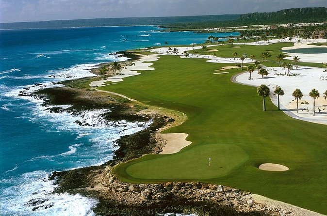 Punta Espada Golf - Cap Cana - Punta Cana - Clubs, food, and drinks: what you pay for once you’re on site