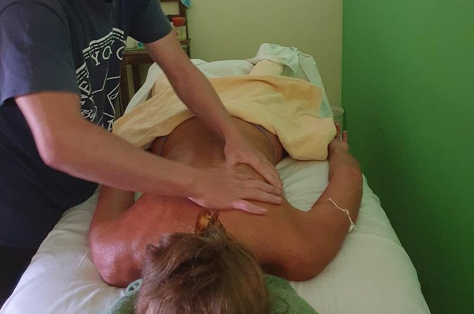Relaxing massage in Bávaro Punta Cana - The massage style: Tibet training plus intuitive adaptation