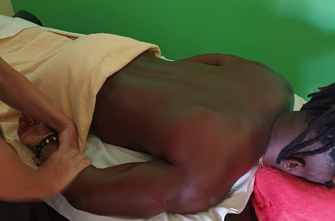 Relaxing massage in Bávaro Punta Cana - After your massage: extra Punto Vital services, shops, and seafood