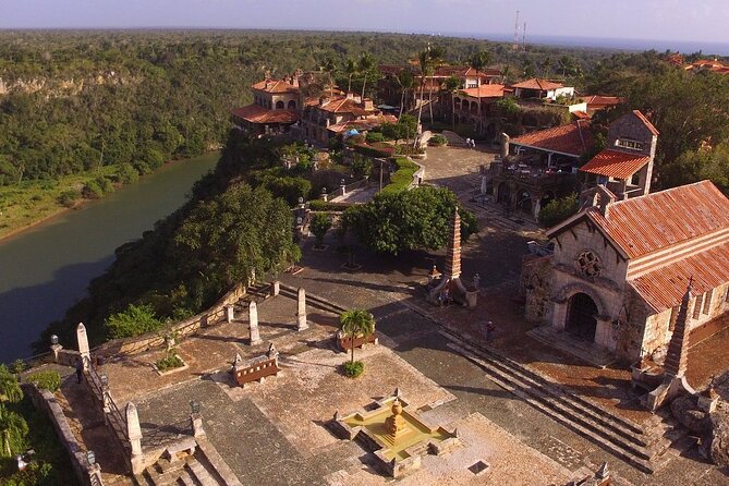 Romana: Cave of wonders and Chavón from Santo Domingo. - Pickup and the 9:00 AM Start: How You Avoid Stress