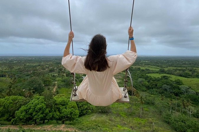 Round mountain and Esmeralda beach tour from punta cana - Group size and how the tour feels in motion
