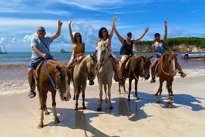 Round Mountain + Beach + Horse + Lunch - Playa El Limón: An Easy 1-Hour Beach Reset Near Miches