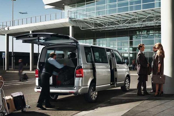 Roundtrip Private Transfers from Punta Cana Airport (PUJ) - Finding your driver outside PUJ: where most stress happens