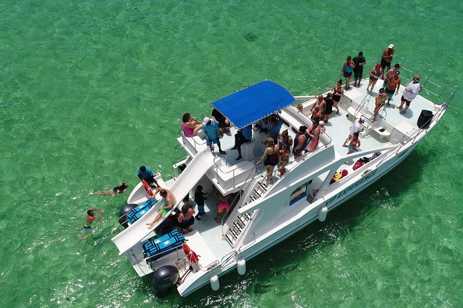 Sabina del Mar Party Boat VIP - Key things to know before you go