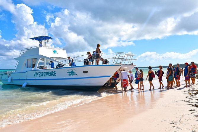 Sabina del Mar Party Boat VIP - Price and value: what $95 really covers on the water