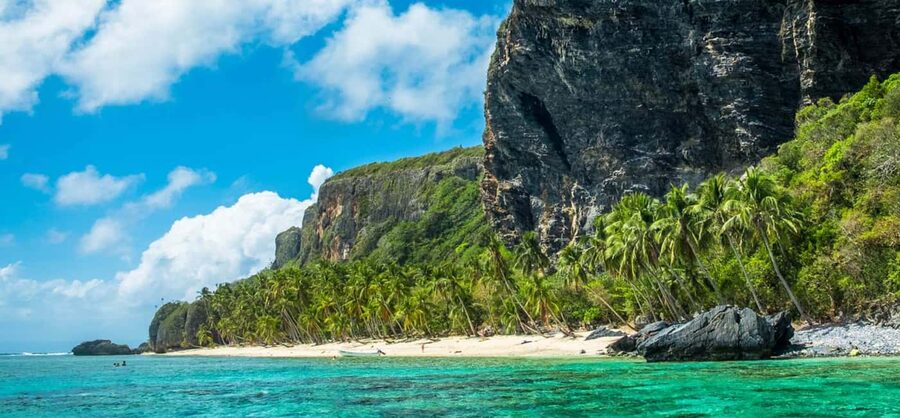 Samana: Fronton & Madame Beach tour Las Galeras - Las Galeras by boat: why this two-beach plan works