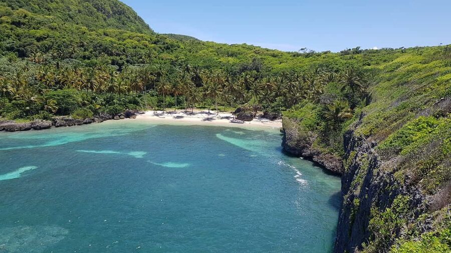 Samana: Fronton & Madame Beach tour Las Galeras - Boat ride to Playa Frontón: quick time on the water