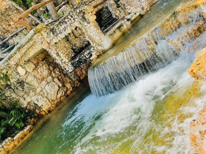 Samana: Los Haitises National Park & Caño Hondo Day Tour - Guides and service: where the experience becomes personal