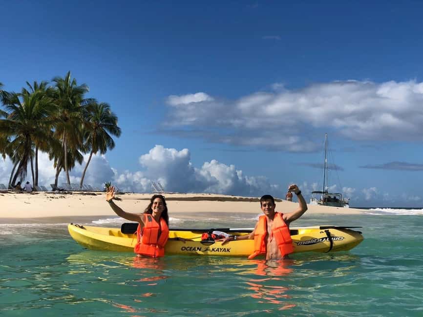 Samaná: Whale, Cayo Levantado, & Kayak in Samaná Bay Tour - What to bring (and what to avoid) for a smoother day