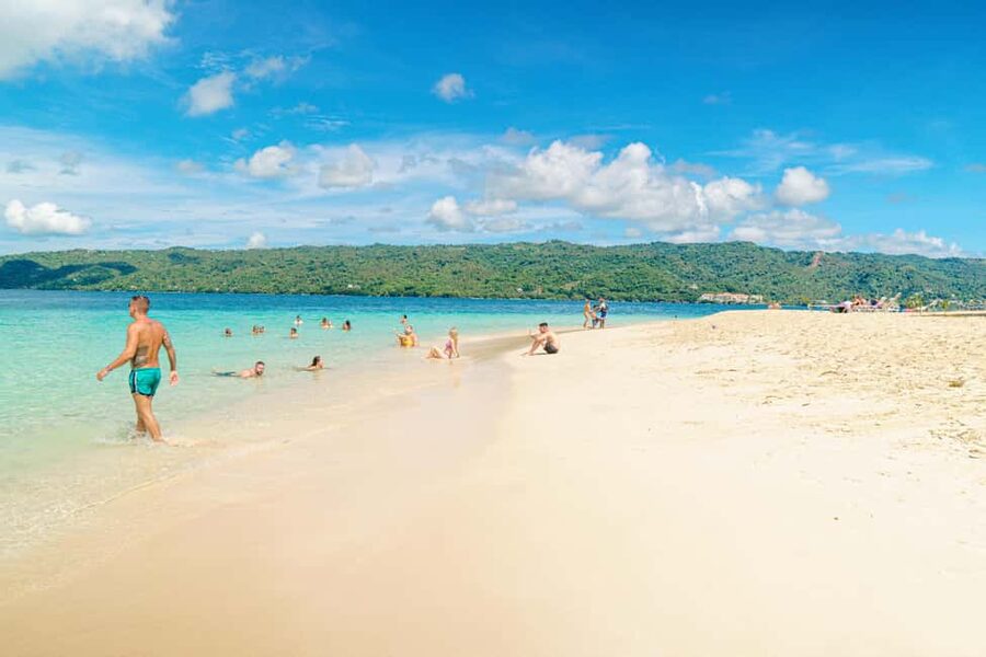 Samanà Whale Watching and Bacardi Island Tour From Bayahibe - Bayahibe to Las Cañitas: the transfer sets the day’s pace