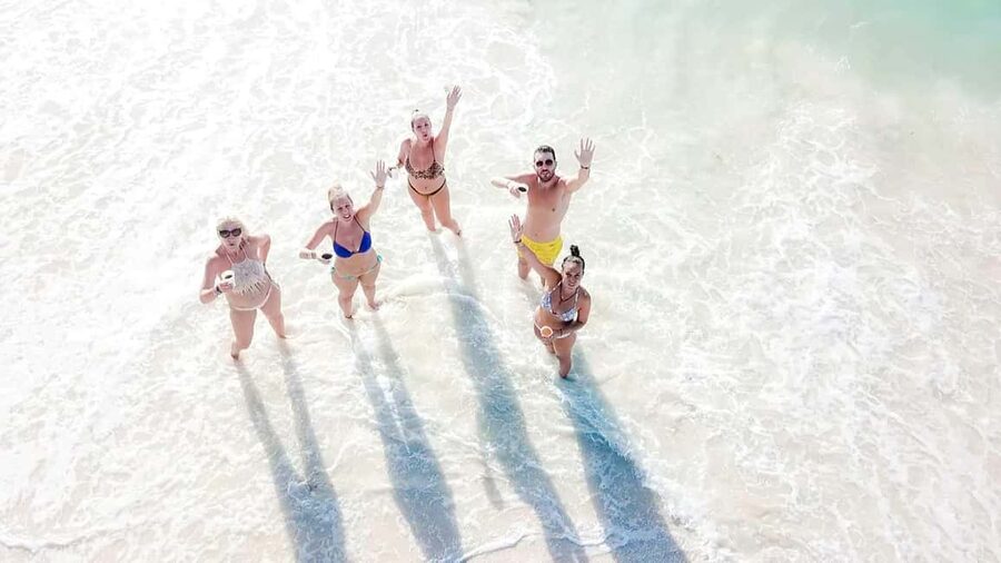Samanà Whale Watching and Bacardi Island Tour From Bayahibe - Photos and sunscreen: how to get the shots without ruining your day