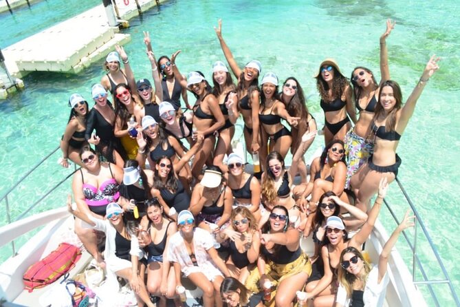 Sand Bar Punta Cana, Snorkeling, Party Boat, Booze Cruise Party - Who this Sand Bar Punta Cana cruise fits best