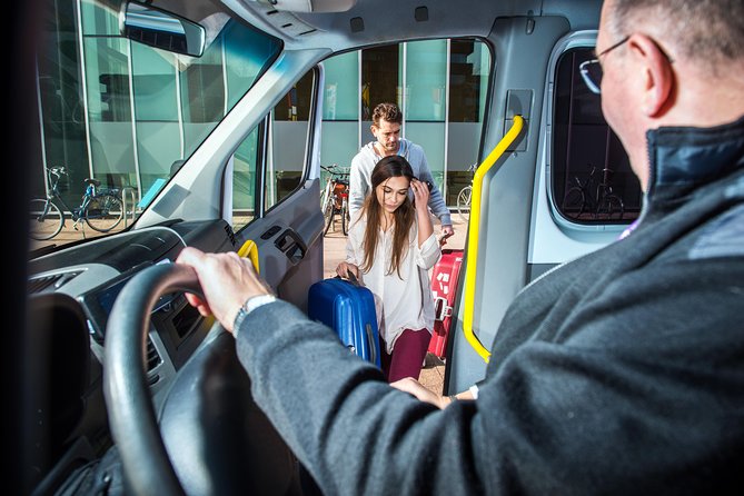 Santo Domingo Airport (SDQ) Round Trip Transfer to/from Santo Domingo Hotels - Door-to-Door Ride Into Santo Domingo: What the About-1-Hour Means