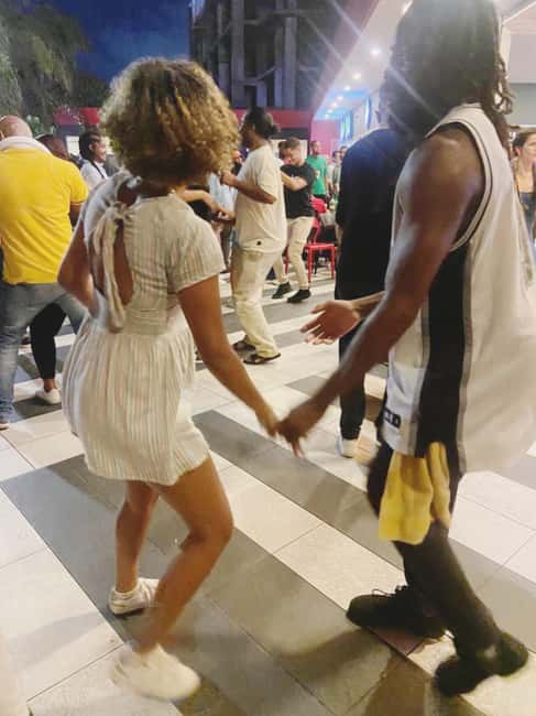 Santo Domingo: Bachata Social Dancing Tour - Should You Book This Santo Domingo Bachata Social Tour?