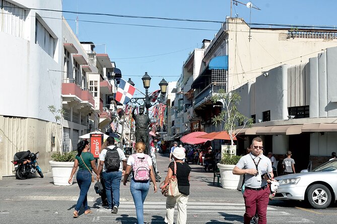 Santo Domingo City Tour from Punta Cana Full-Day - Panoramic National Palace and Lighthouse to Colón: when the day needs wide views