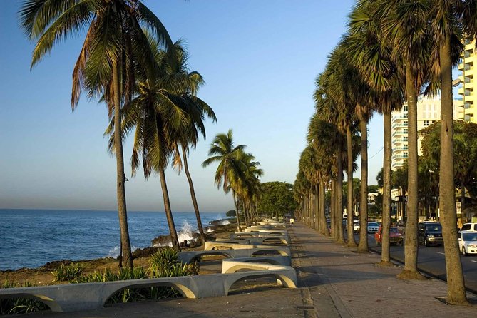 Santo Domingo City Tour: History of the Caribbean - Shopping Stops and the Schedule: When Time Gets Pulled