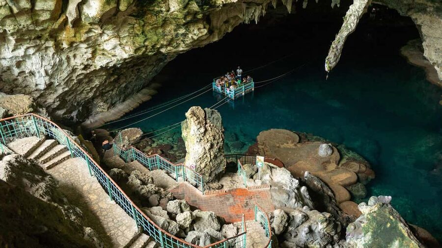 Santo Domingo: Colonial Zone, 3 Eyes, Cave Cable Car Tour - First stop: getting from Bayahibe to Santo Domingo without losing the day