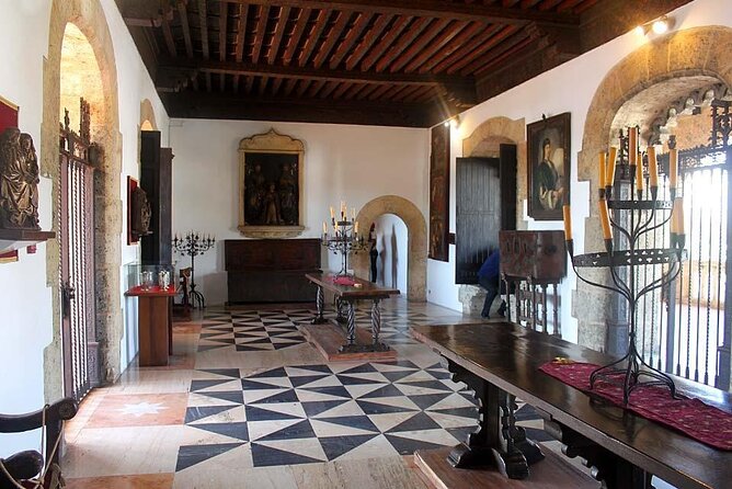 Santo Domingo Cultural Tour - National Pantheon and Casas Reales: Big Names, Big Rooms