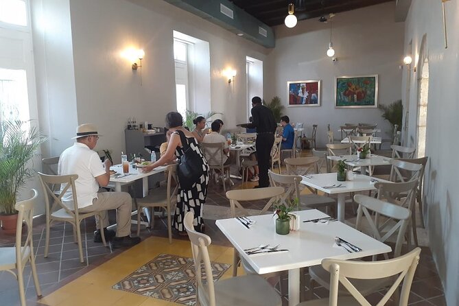 Santo Domingo Day Trip From Punta Cana - Food on tour: what the included lunch means for your day