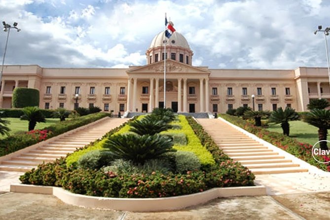 Santo Domingo Full Day Cultural Tour - Basilica Cathedral of Santa María la Menor: Gothic, but with a twist