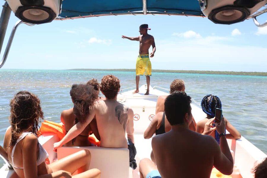 Santo Domingo: Saona Island Cataraman Food And Drink - Lunch on Saona: Dominican food, mojito time, and an island-party pulse