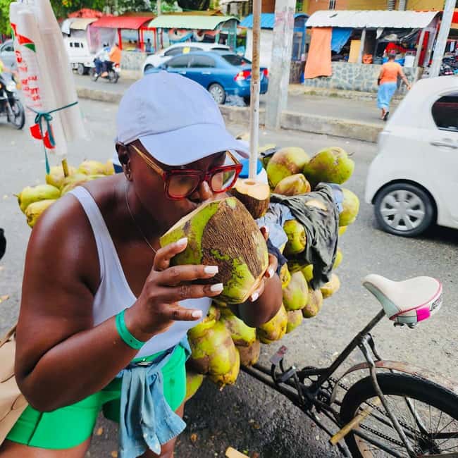 Santo Domingo: The Authentic Dominican Neighborhood Tour - The barrio walk: sign, locals, coffee, and the market feel