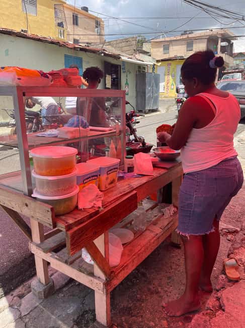 Santo Domingo: The Authentic Dominican Neighborhood Tour - Chimi or empanadas and a traditional breakfast stop